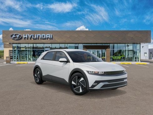 New 2026 Hyundai Ioniq 5 SE AWD/4WD image 2