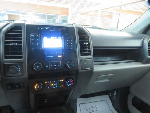 Used 2022 Ford F350 XL w/ Power Equipment Group AWD/4WD image 38