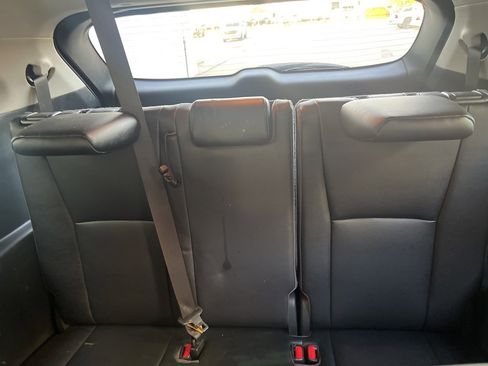 Used 2023 Toyota Highlander XLE image 13