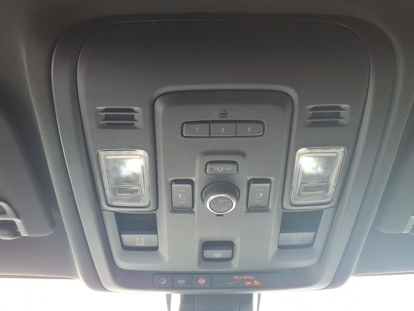 Used 2022 Chevrolet Tahoe RST w/ Luxury Package RWD image 18