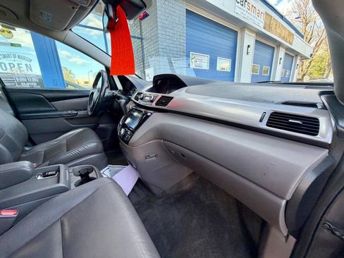 Used 2017 Honda Odyssey EX-L image 58