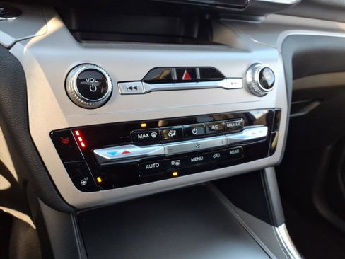 Certified 2023 Ford Explorer XLT w/ Equipment Group 202A image 23