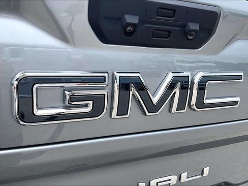 Used 2025 GMC Sierra 3500 Denali Ultimate AWD/4WD image 31