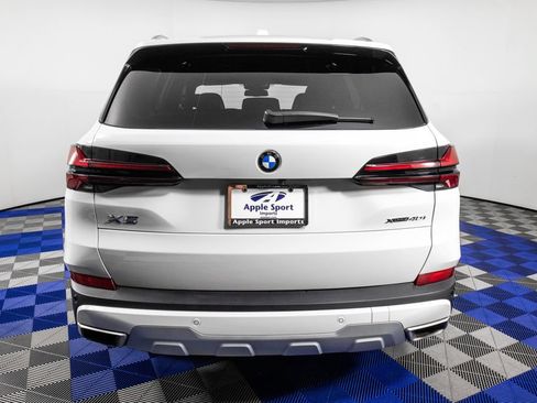 Used 2025 BMW X5 xDrive40i AWD/4WD image 6