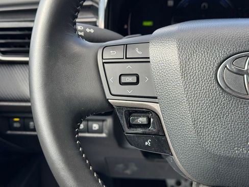 Certified 2025 Toyota Camry SE image 33