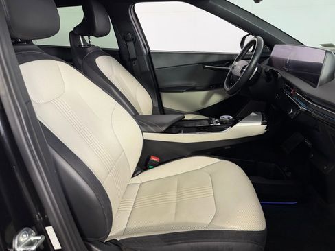 Used 2023 Kia EV6 GT-Line w/ GT-Line White Seat Package image 33