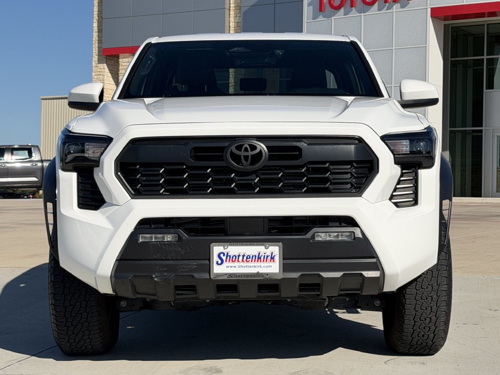 Used 2024 Toyota Tacoma TRD Off-Road AWD/4WD image 7
