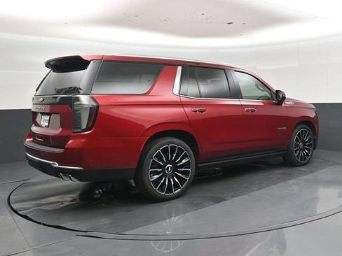Used 2025 Chevrolet Tahoe High Country AWD/4WD image 25