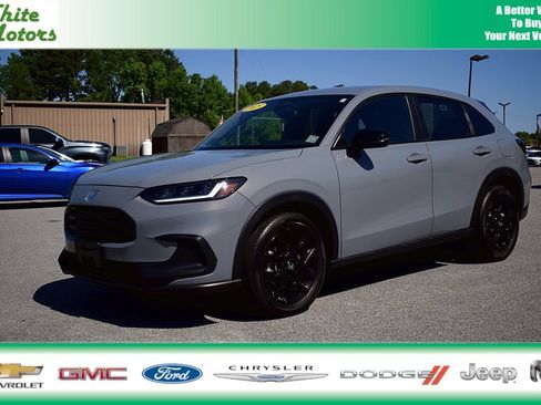 Used 2025 Honda HR-V Sport image 1