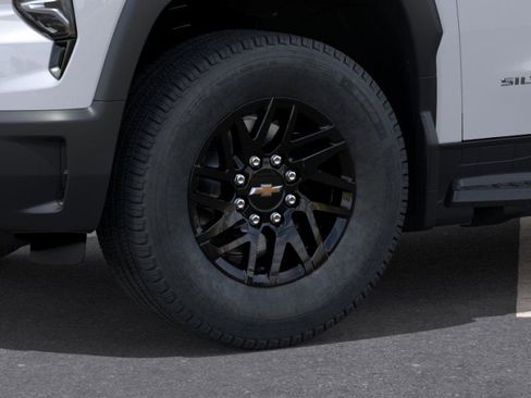 New 2026 Chevrolet Silverado EV LT AWD/4WD image 9