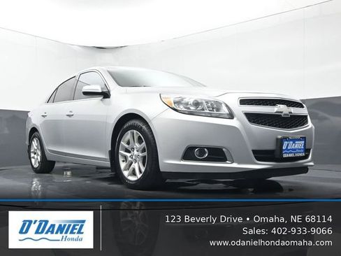 Used 2013 Chevrolet Malibu Eco w/ Navigation Package FWD image 14