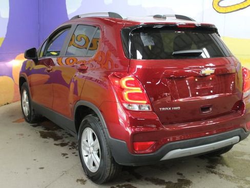 Used 2021 Chevrolet Trax LT w/ Driver Confidence Package AWD/4WD image 6