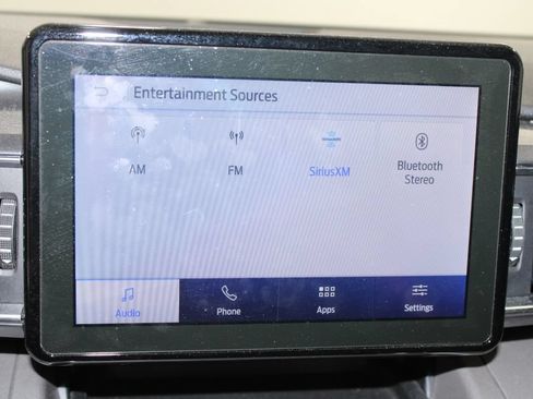 Used 2023 Ford Explorer XLT w/ Equipment Group 202A AWD/4WD image 31