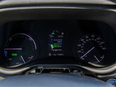 Used 2021 Toyota Sienna XSE FWD image 41