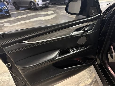 Used 2015 BMW X5 M AWD/4WD image 31