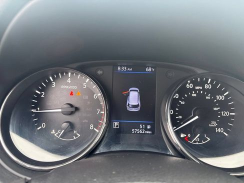 Used 2018 Nissan Rogue SV w/ Sun & Sound Touring Package AWD/4WD image 22