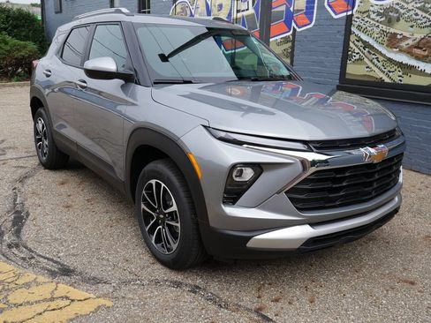 New 2026 Chevrolet TrailBlazer LT w/ LT Cold Weather Package AWD/4WD image 30