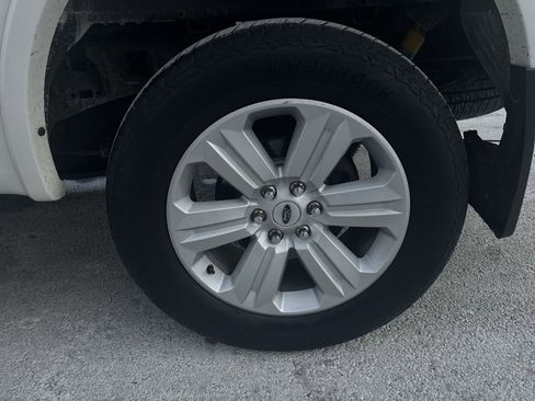 Used 2018 Ford F150 Lariat w/ Equipment Group 502A Luxury image 33