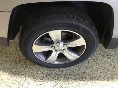 Used 2017 Jeep Patriot Sport image 10