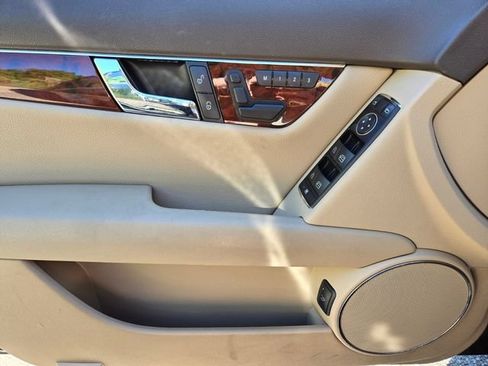Used 2010 Mercedes-Benz C 350 Sport image 38