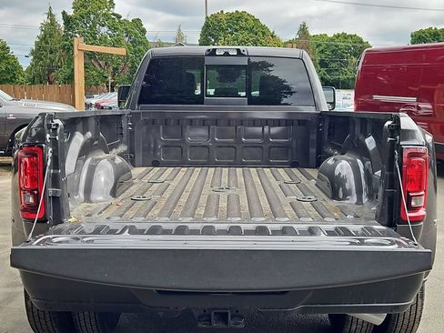 New 2026 RAM 3500 Tradesman AWD/4WD image 10