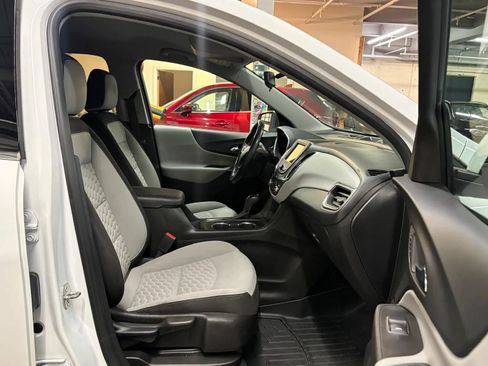 Used 2019 Chevrolet Equinox LT AWD/4WD image 22
