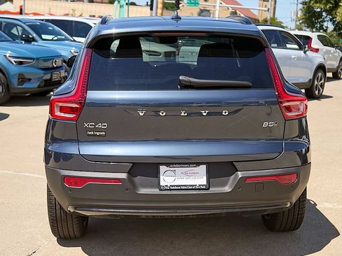 New 2026 Volvo XC40 B5 Ultra w/ Protection Package Premier AWD/4WD image 8