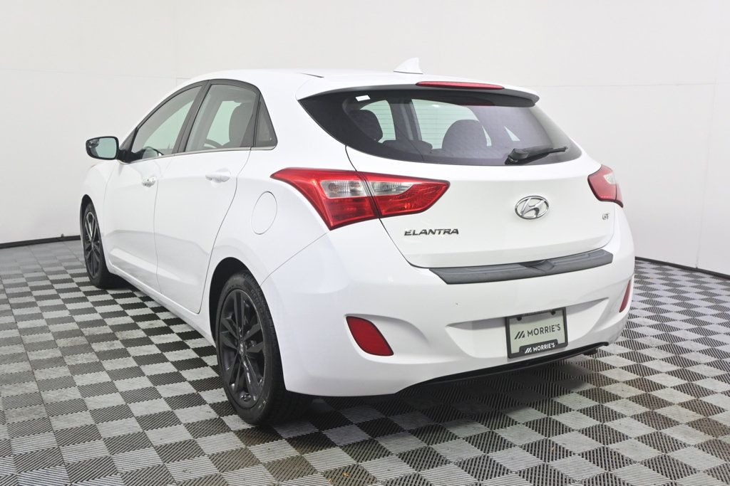 Used 2016 Hyundai Elantra GT w/ Option Group 02 FWD image 4