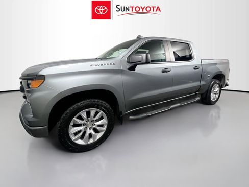 Used 2023 Chevrolet Silverado 1500 Custom image 9