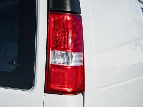 Used 2024 GMC Savana 2500 w/ Driver Convenience Package image 7