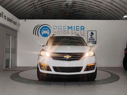 Used 2017 Chevrolet Traverse LT FWD image 22