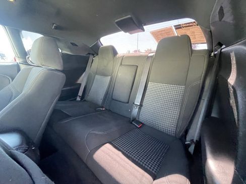 Used 2022 Dodge Challenger SXT image 22