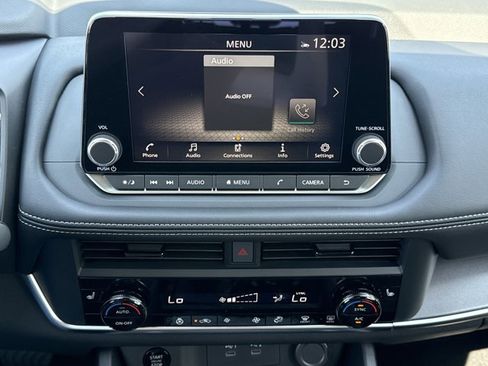 New 2026 Nissan Rogue SV AWD/4WD image 17