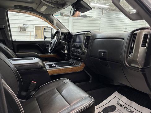 Used 2017 Chevrolet Silverado 2500 High Country w/ Duramax Plus Package image 26