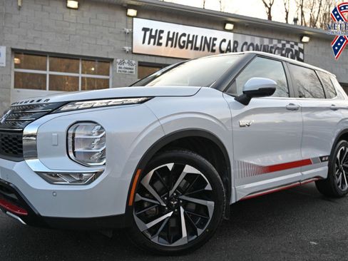 Used 2024 Mitsubishi Outlander Ralliart image 1