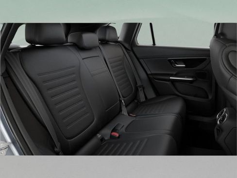 Used 2026 Mercedes-Benz GLC 300 image 41