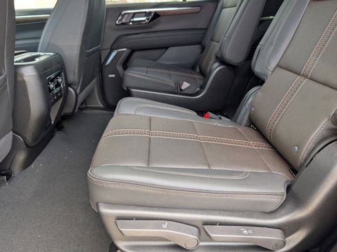 New 2026 Chevrolet Tahoe High Country image 8