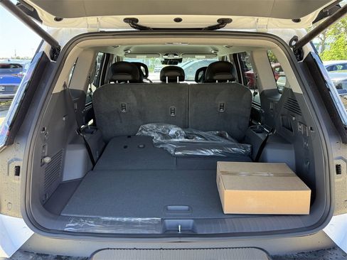 New 2026 Kia EV9 Light image 12