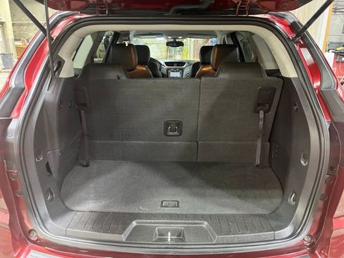 Used 2015 Chevrolet Traverse LT image 11