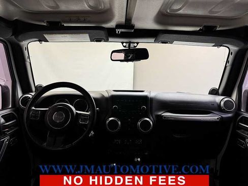 Used 2013 Jeep Wrangler Unlimited Sahara w/ Dual Top Group AWD/4WD image 11