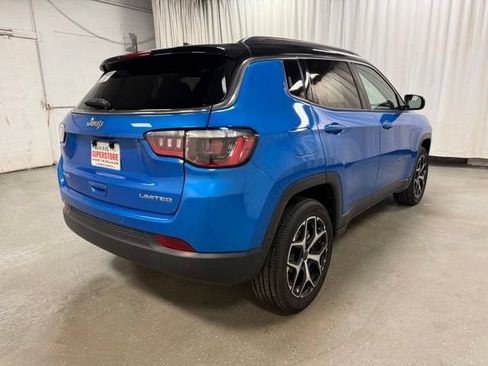 Used 2025 Jeep Compass Limited AWD/4WD image 5