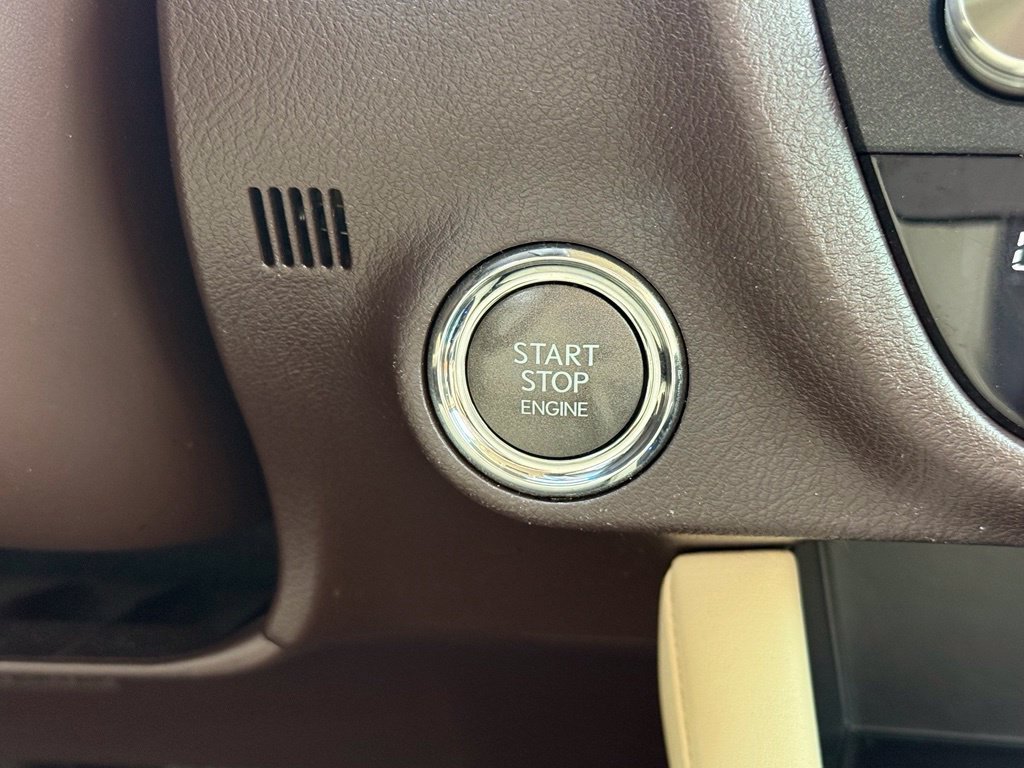 Used 2018 Lexus RX 350L FWD w/ Premium Package image 24
