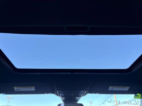 Used 2023 Honda Civic Sport image 9