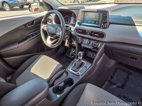 Used 2021 Hyundai Kona SE image 31