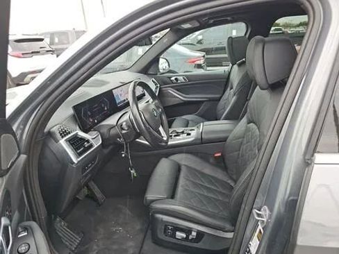 Used 2025 BMW X5 xDrive40i image 5