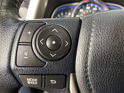 Used 2015 Toyota RAV4 Limited image 18