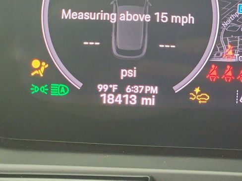 Used 2025 Porsche Cayenne AWD/4WD image 11