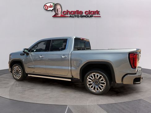 New 2026 GMC Sierra 1500 Denali Ultimate w/ LPO, Black Badging Package AWD/4WD image 2