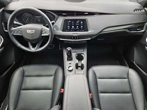 Used 2022 Cadillac XT4 Sport w/ Enhanced Visibility Package FWD image 21