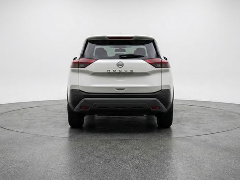 Used 2025 Nissan Rogue SV image 7